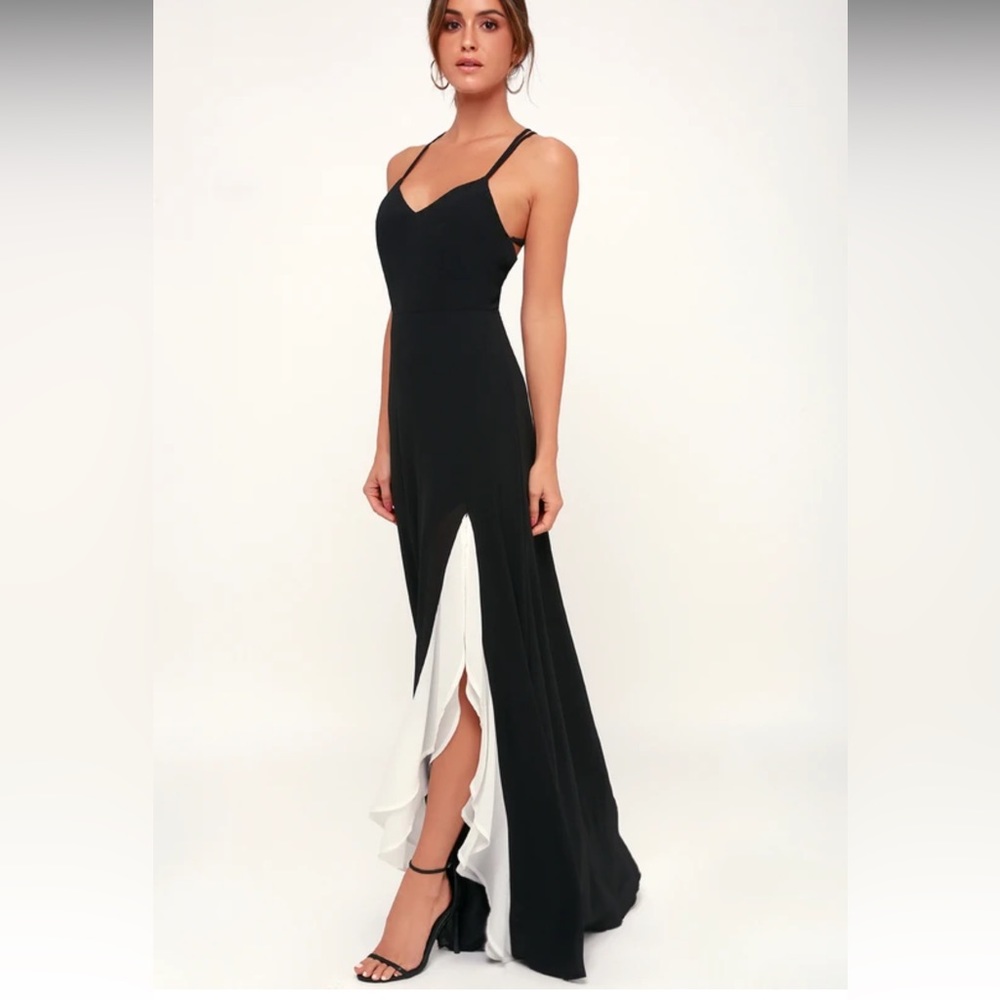 Lulus make An entrance black & white ruffle maxi dress size large